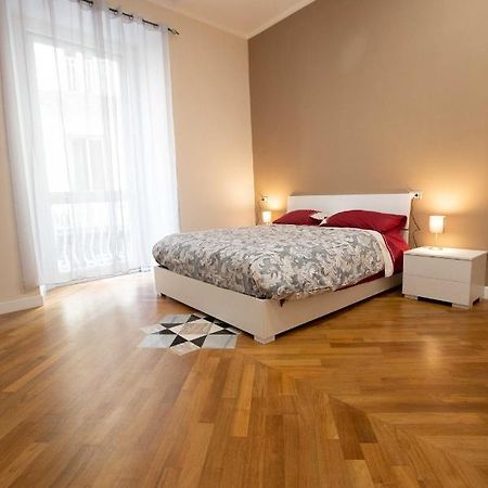 Privilege Chiaia By Dimorra Naples Exterior photo