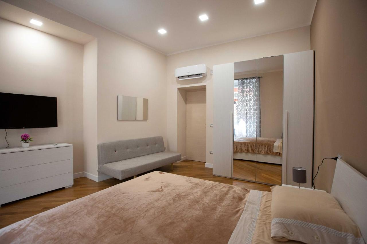 Privilege Chiaia By Dimorra Naples Exterior photo
